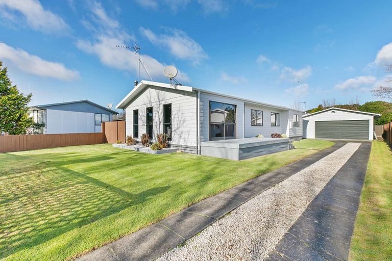 Photo of property in 5 Sequoia Place, Pukete, Hamilton, 3200