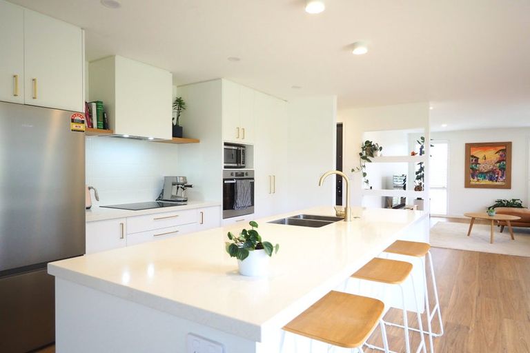 Photo of property in 12 Te Kio Crescent, Papamoa Beach, Papamoa, 3118