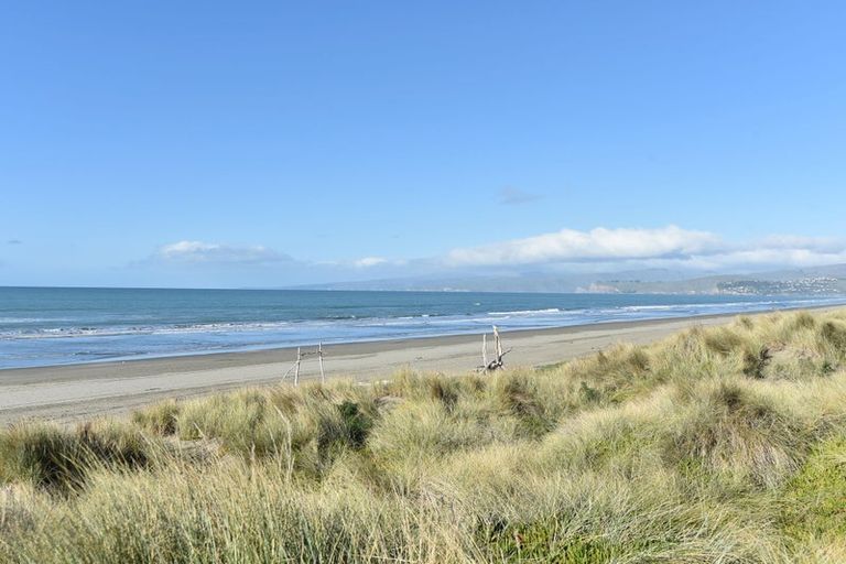 Photo of property in 2/272 Marine Parade, New Brighton, Christchurch, 8061