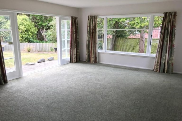 Photo of property in 34 Manor Place, Bryndwr, Christchurch, 8053