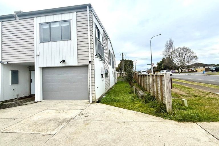 Photo of property in 99a Mahia Road, Wattle Downs, Auckland, 2103