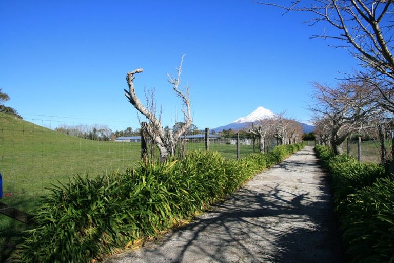 Photo of property in 1758 Mountain Road, Inglewood, 4386