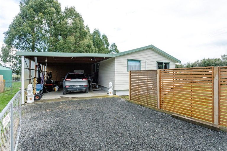 Photo of property in 341 Maharahara Road, Dannevirke, 4972