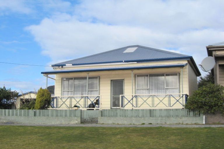 Photo of property in 35 Packers Quay, Blaketown, Greymouth, 7805