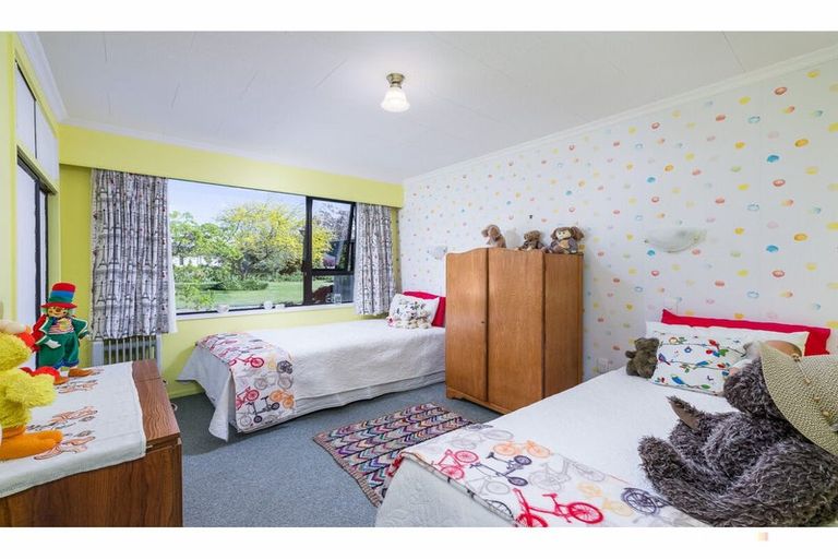 Photo of property in 1 Pitman Place, Waimate, 7924