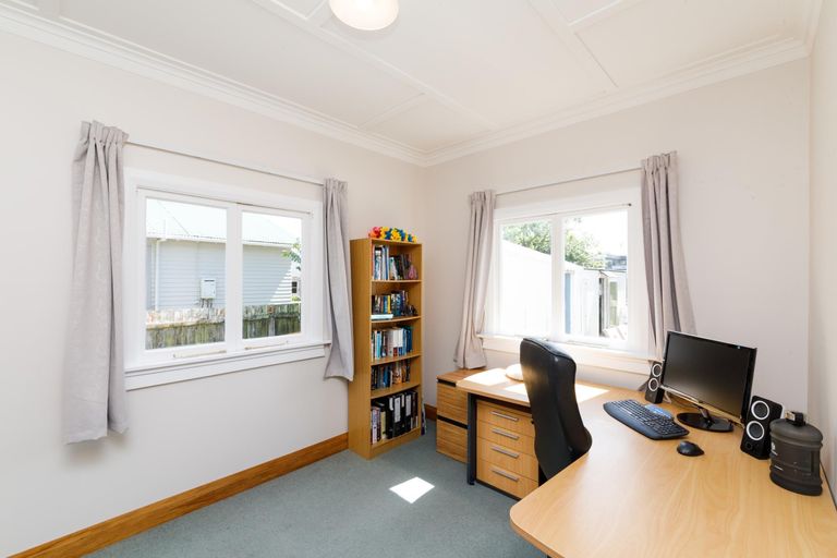 Photo of property in 51 Bryant Street, Takaro, Palmerston North, 4412
