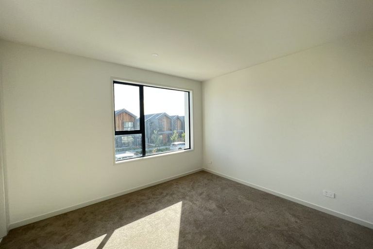 Photo of property in 71 Tarapuka Road, Westgate, Auckland, 0814