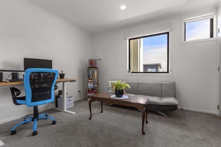 Photo of property in 2a Harakeke Road, Hobsonville, Auckland, 0616