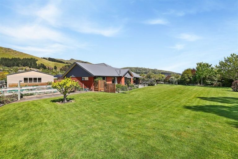 Photo of property in 5 Highlight Lane, Heathcote Valley, Christchurch, 8022