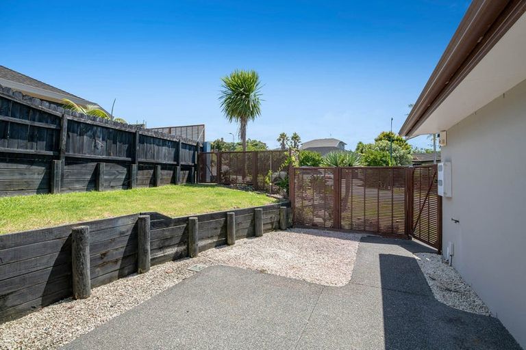 Photo of property in 9 Blue Heron Rise, Stanmore Bay, Whangaparaoa, 0932