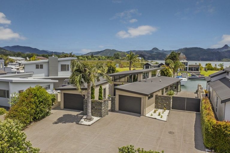 Photo of property in 115 Motu Hei, Pauanui, Hikuai, 3579