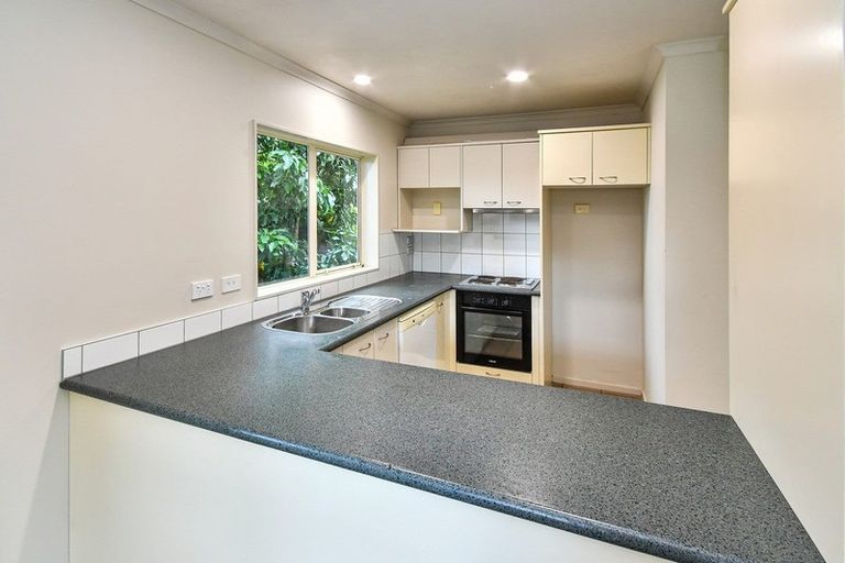 Photo of property in 356a Great South Road, Opaheke, Papakura, 2113