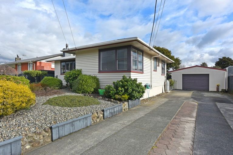 Photo of property in 41 Totara Park Road, Clouston Park, Upper Hutt, 5018