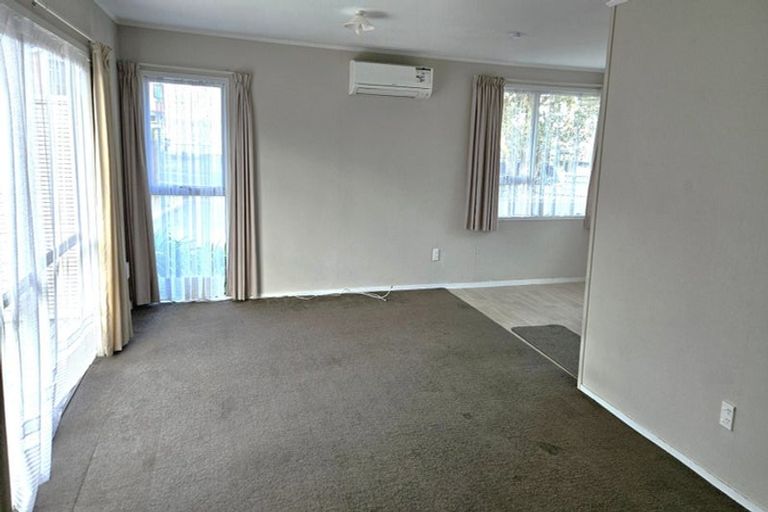 Photo of property in 96 Hutchinsons Road, Bucklands Beach, Auckland, 2014
