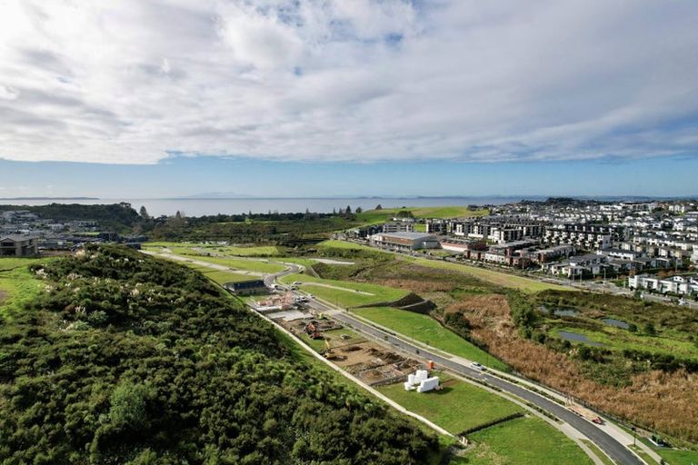 Photo of property in 63 Streamview Way, Long Bay, Auckland, 0630