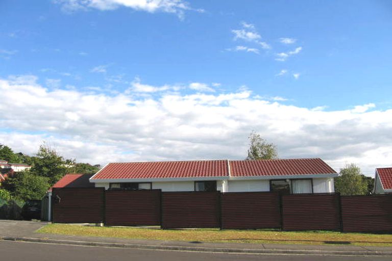 Photo of property in 1/22 Devonshire Road, Unsworth Heights, Auckland, 0632