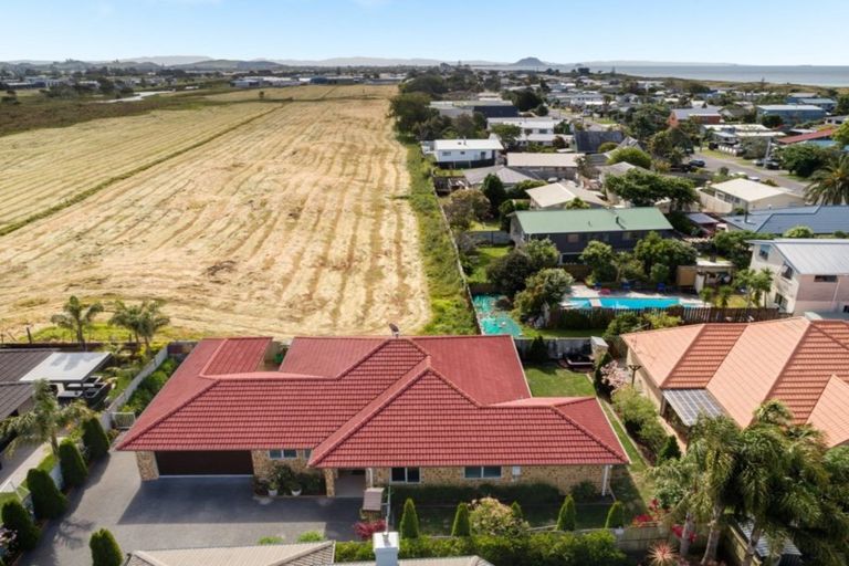 Photo of property in 6 Saratoga Court, Papamoa Beach, Papamoa, 3118