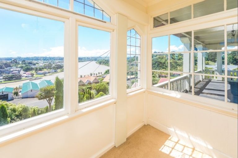 Photo of property in Matai Moana, 10 Rees Street, Durie Hill, Whanganui, 4500