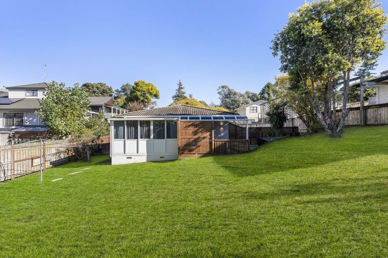 Photo of property in 4/112 Gossamer Drive, Pakuranga Heights, Auckland, 2010