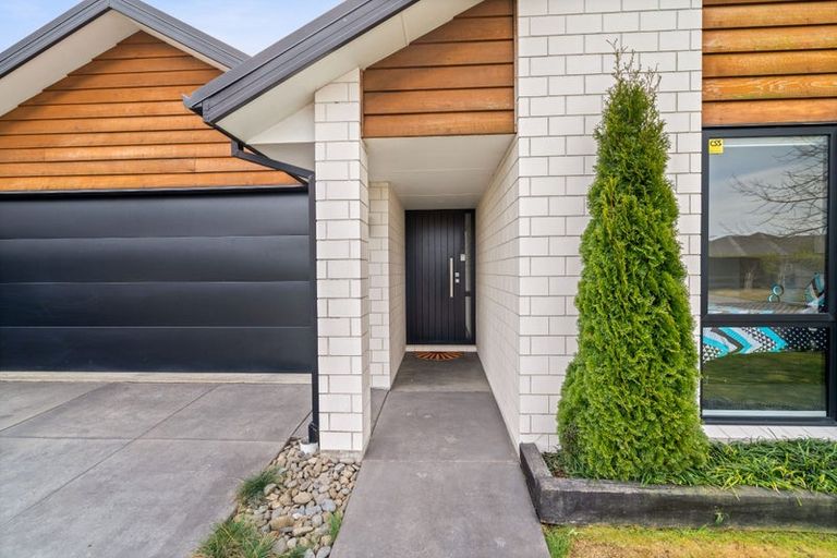 Photo of property in 17 Seymour Drive, Rolleston, 7614