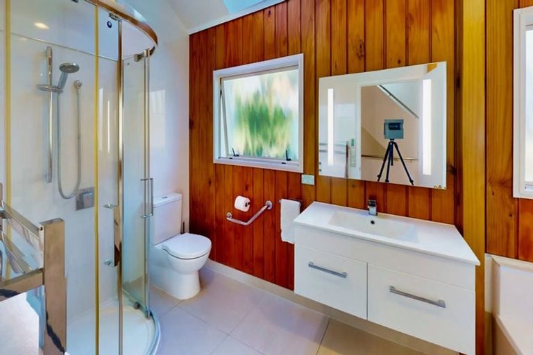 Photo of property in 37 Tyndall Street, Waiwhetu, Lower Hutt, 5010