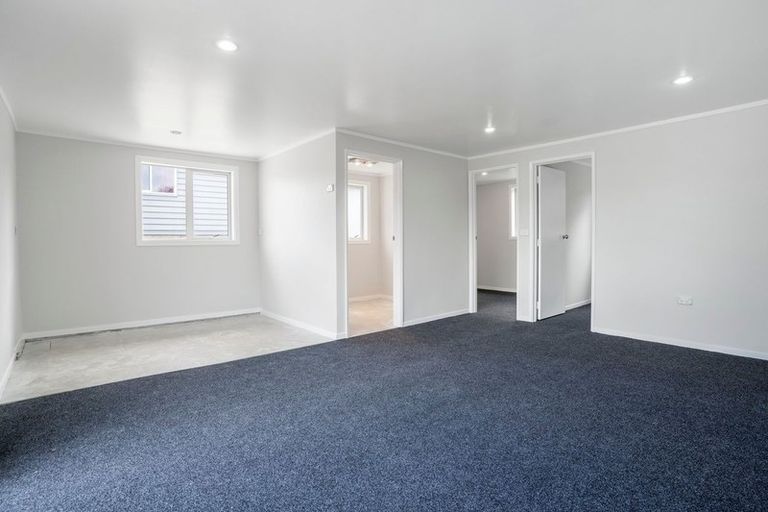 Photo of property in 10 Benmore Place, Manurewa, Auckland, 2102