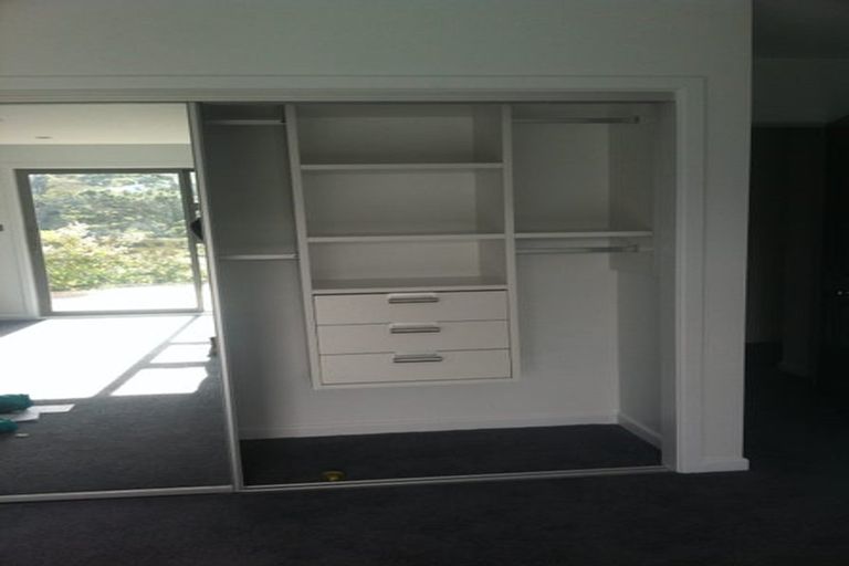 Photo of property in 58 Miromiro Road, Normandale, Lower Hutt, 5010