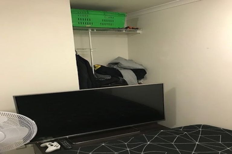 Photo of property in Monvie Apartments, 101/15 Holland Street, Te Aro, Wellington, 6011