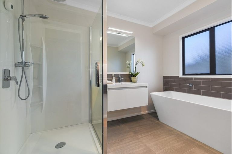 Photo of property in 2 Acton Vale, Rototuna North, Hamilton, 3210