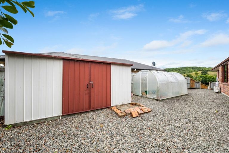 Photo of property in 20 Glentui Place, Waikawa, Picton, 7220