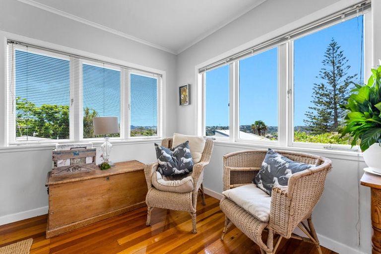 Photo of property in 1/73 Birkdale Road, Birkdale, Auckland, 0626