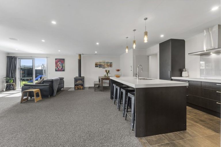 Photo of property in 16 Magnetic Place, Cromwell, 9310