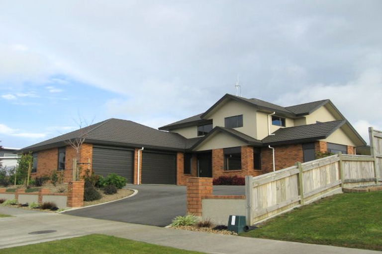 Photo of property in 59 Cashmere Drive, Fitzherbert, Palmerston North, 4410