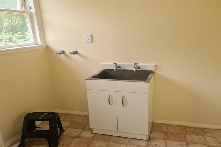 Photo of property in 61 Wilkie Crescent, Naenae, Lower Hutt, 5011