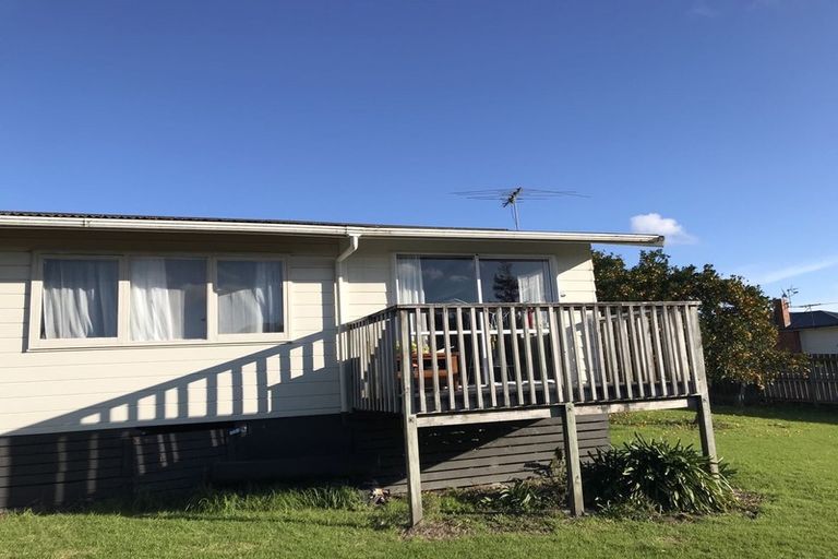 Photo of property in 59 Longburn Road, Henderson, Auckland, 0610