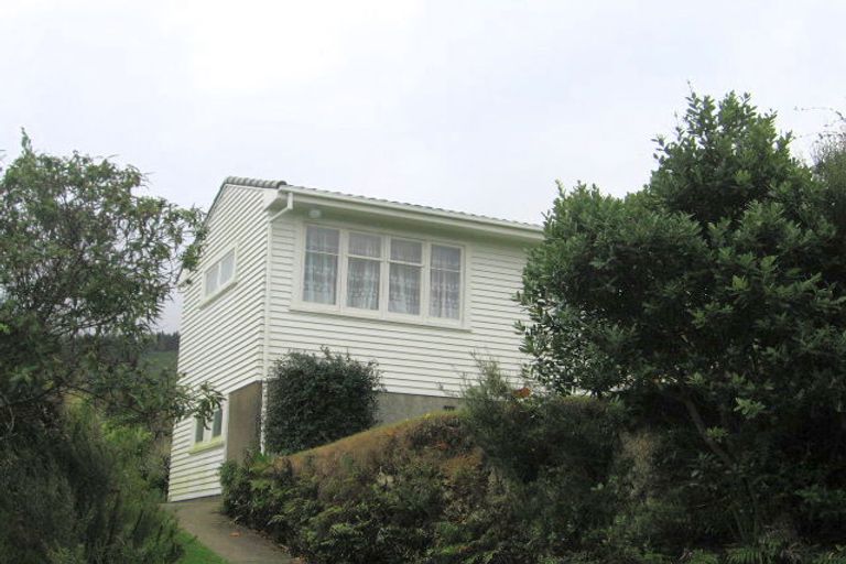 Photo of property in 12 Roy Street, Tawa, Wellington, 5028