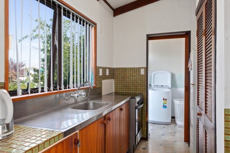 Photo of property in 2 Edgewater Grove, Whakatane, 3120