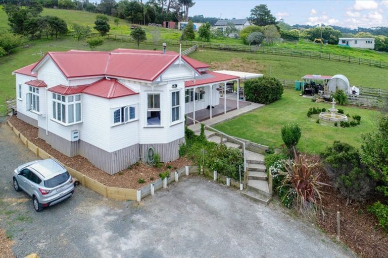 Photo of property in 12 Downer Access Road, Kaukapakapa, 0873