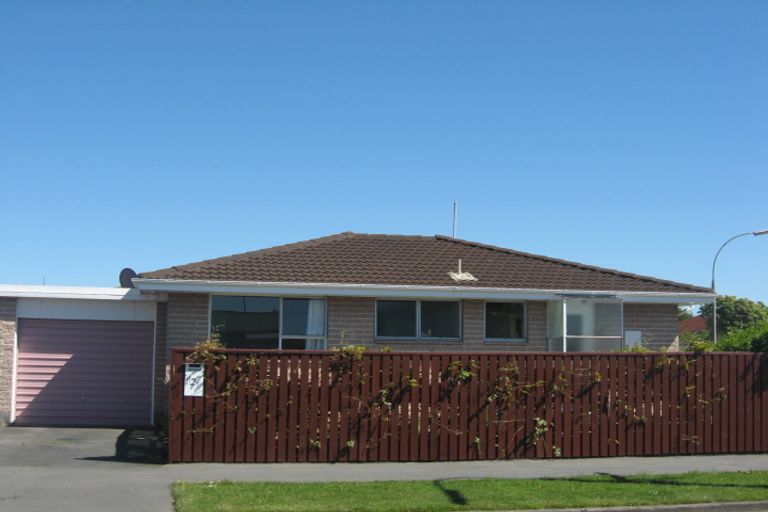 Photo of property in 1/2 Westmorland Place, Bishopdale, Christchurch, 8053
