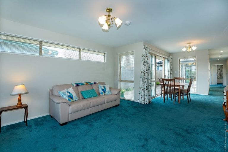 Photo of property in 51 Palmers Road, New Brighton, Christchurch, 8083
