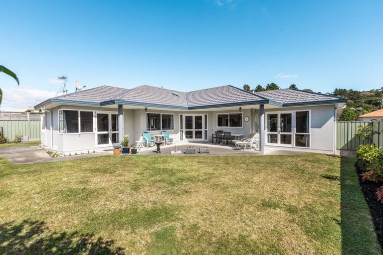 Photo of property in 3 Dules Walk, Taradale, Napier, 4112