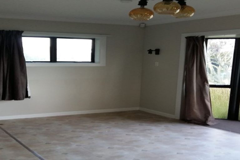 Photo of property in 1/115 Old Wairoa Road, Papakura, 2110