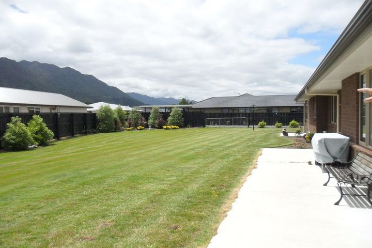 Photo of property in 10 Sundale Drive, Te Aroha, 3320