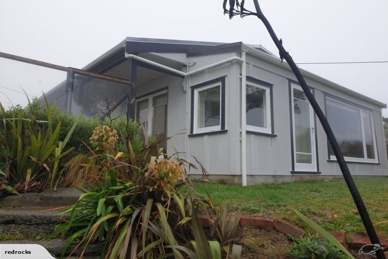 Photo of property in 36 Carlisle Street, Island Bay, Wellington, 6023