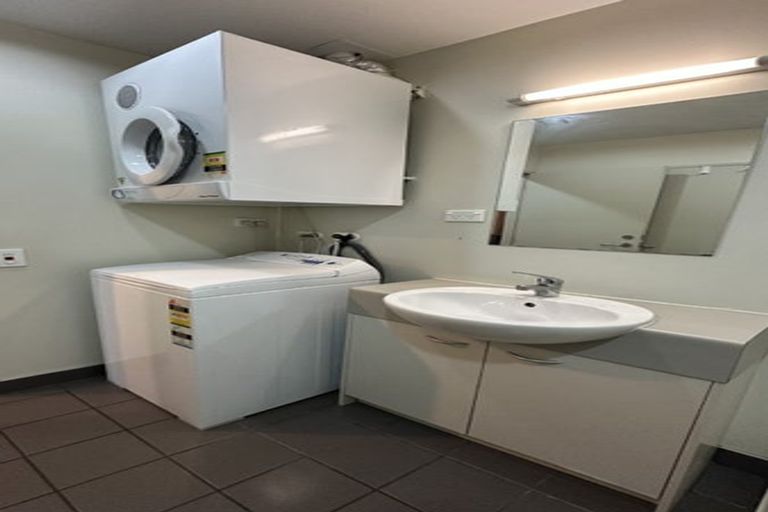 Photo of property in Proximity Apartments, 1507/17 Osterley Way, Manukau, Auckland, 2104