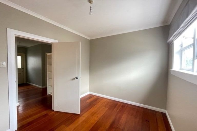 Photo of property in 26 Avon Street, Island Bay, Wellington, 6023