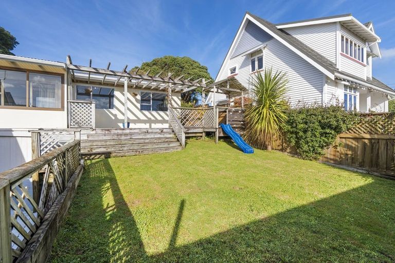 Photo of property in 14 Rainsford Street, Moturoa, New Plymouth, 4310