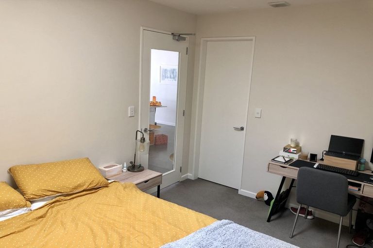 Photo of property in 1/25 Home Street, Mount Victoria, Wellington, 6011