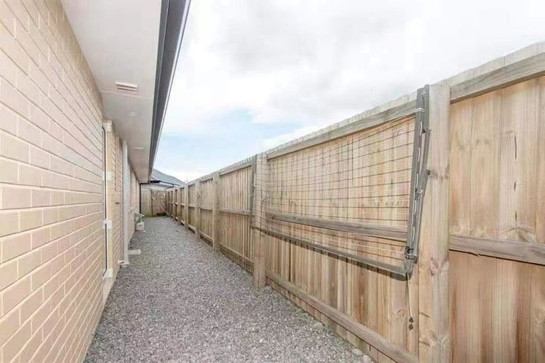 Photo of property in 9 Whincops Road, Halswell, Christchurch, 8025