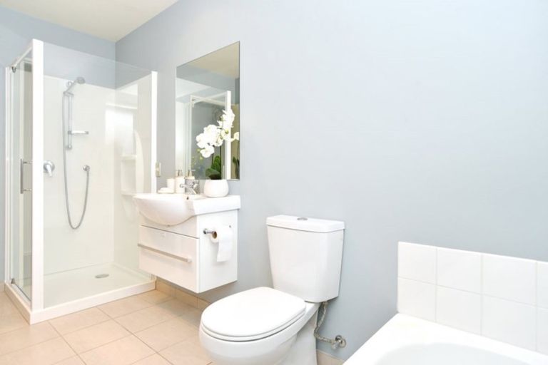 Photo of property in 29 Roberts Road, Hei Hei, Christchurch, 8042